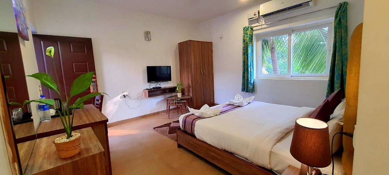 Resort Purple Orchid Anjuna